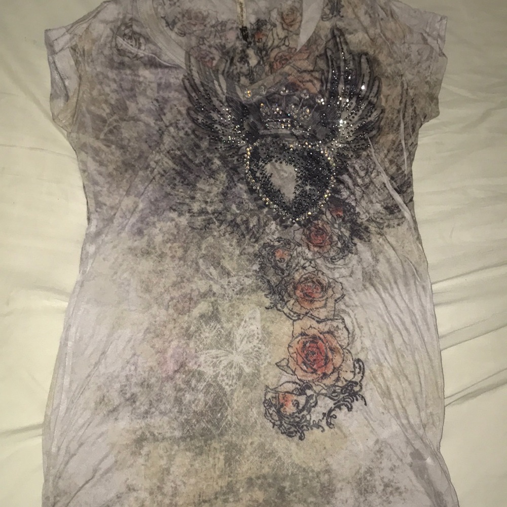 Bejeweled heart tee